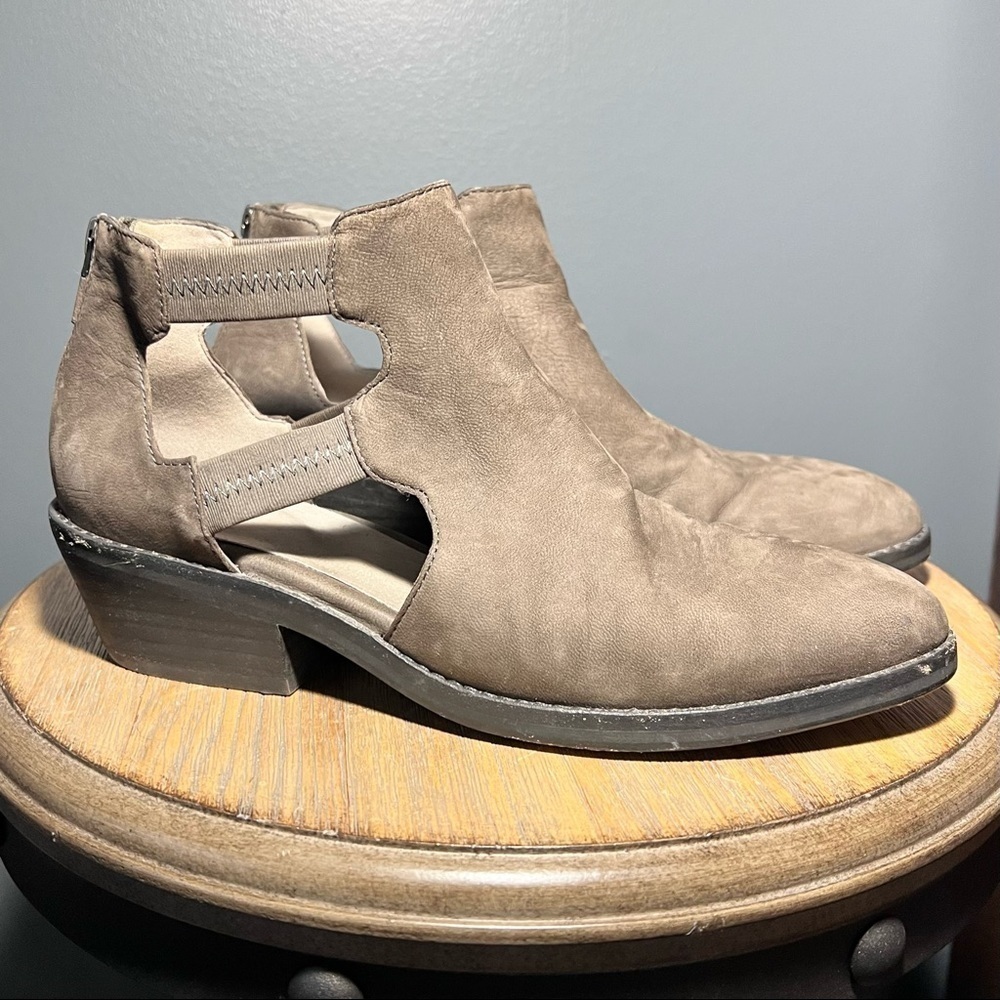 Eileen Fisher Vanda Cutout Ankle Bootie